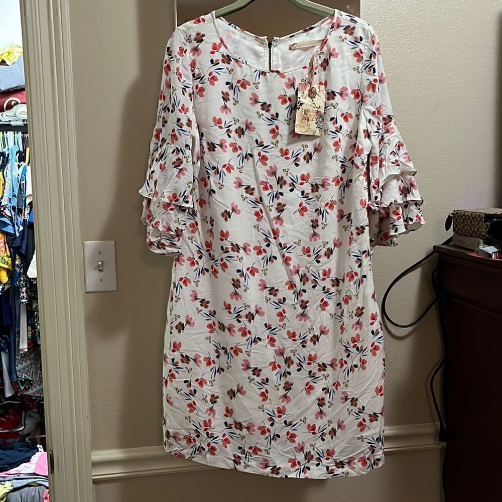 Flowered dress  